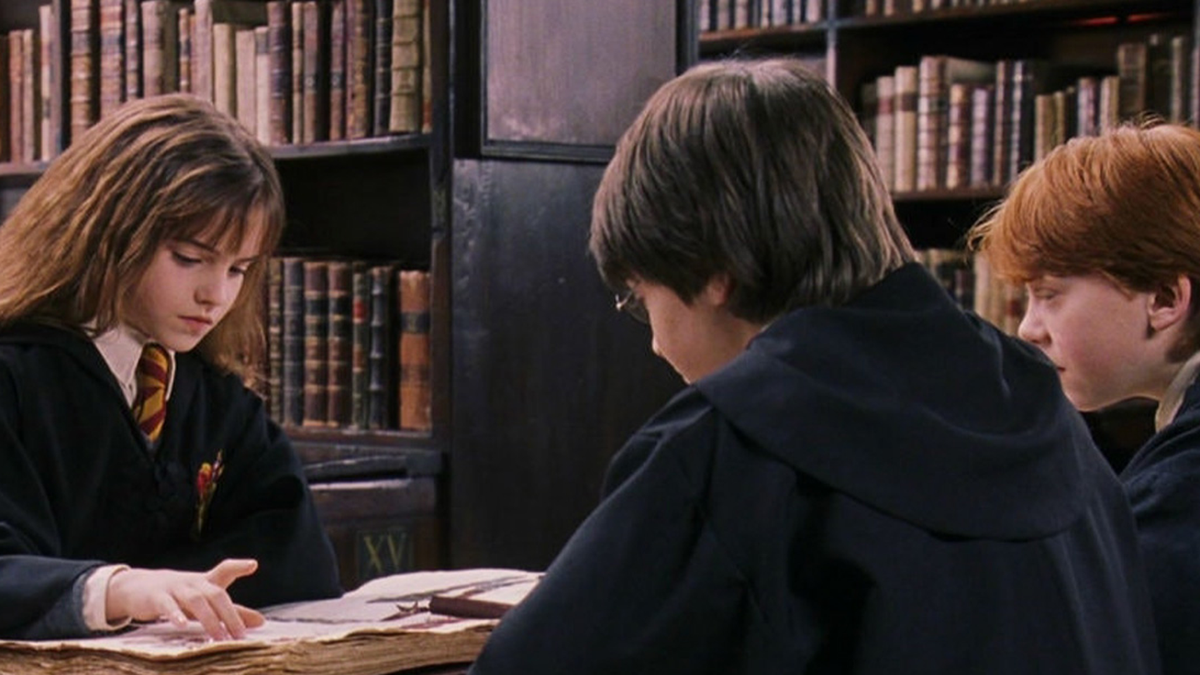 Harry Potter fans blown away by alternate scene we had no idea existed
