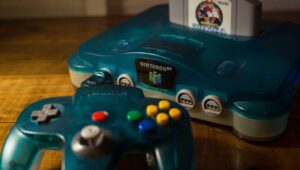 Die wahren Gründe, warum Retro-Spielehardware der 90er Jahre von transparenten Gehäusen besessen war