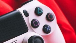 „Umwerfend“ bedeutet die Bedeutung der PS5-Tasten, die 32 Jahre seit der ursprünglichen Veröffentlichung von PlayStation zurückreicht